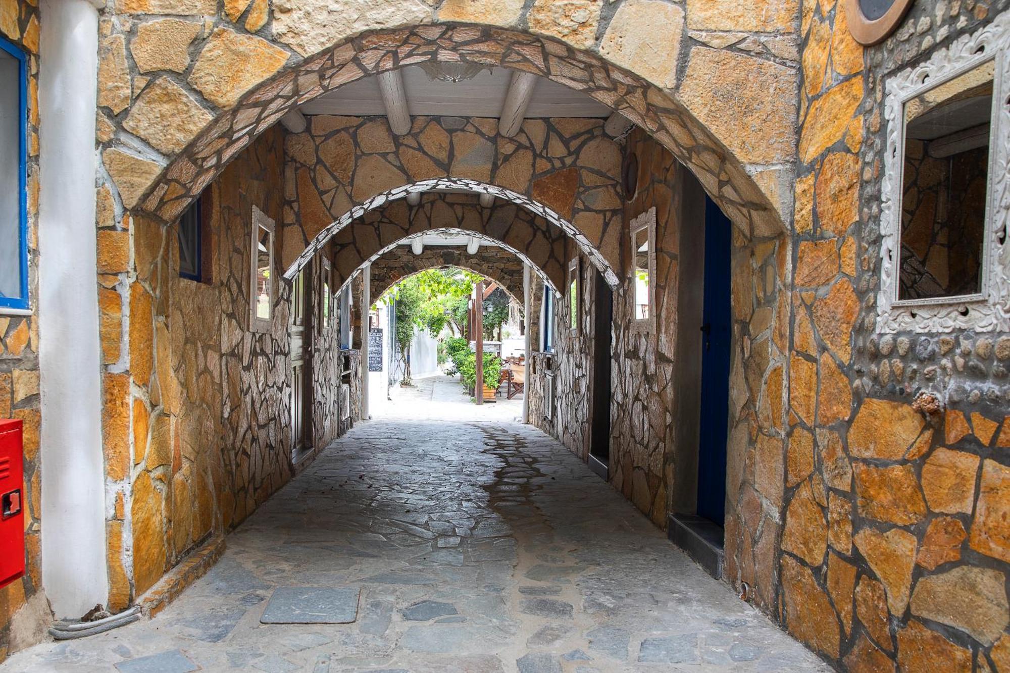 Vassilia On The Beach Serifos Λιβαδάκια Εξωτερικό φωτογραφία